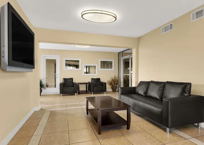 Super 8 By Wyndham Fort Worth Tx